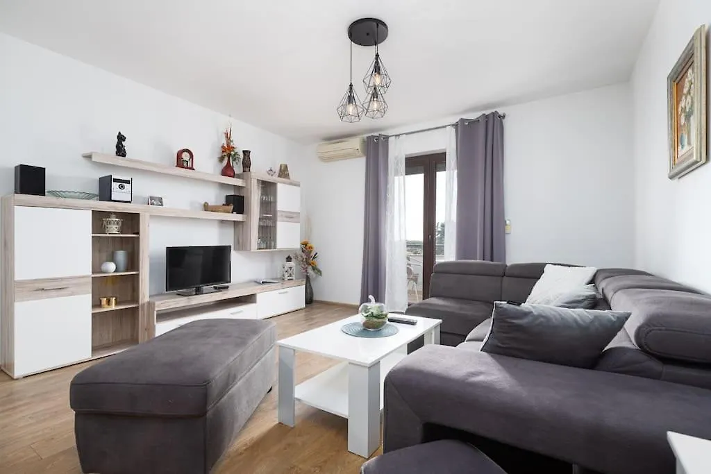 Sea & City View Apartment For Five Persons Porec Croatia