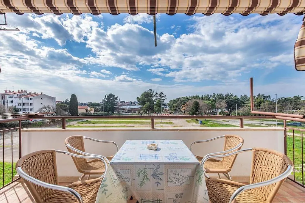 Sea & City View Apartment For Five Persons Porec Croatia